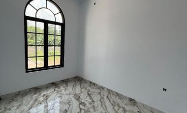 Rumah Premium 2 1/2 Lantai 6 Menit LRT Cibubur 900Jutaan