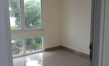 Rumah Minimalis 2 lantai, siap huni dekat tol Jatikarya