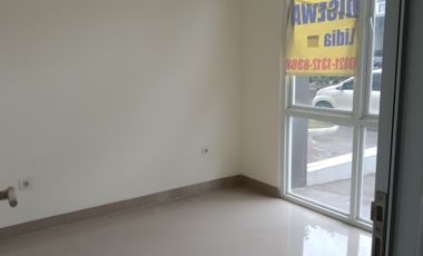 Rumah Minimalis 2 lantai, siap huni dekat tol Jatikarya