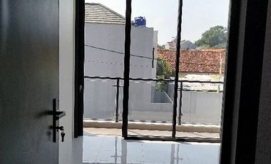 Rumah Modern 5 Menit Tol Jatiasih Bebas Banjir 800 Jutaan