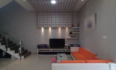 Dijual rumah mewah siap pakai Jl. Surya - Komp. Surya Residence