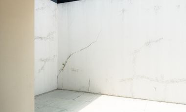 Disewakan Rumah Minimalis Wisata Bukit Mas Wiyung 4 Kamar Luas 240m