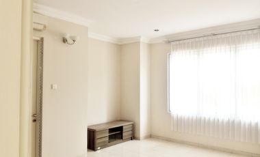 Disewakan Rumah Minimalis Wisata Bukit Mas Wiyung 4 Kamar Luas 240m