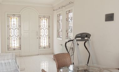 Disewakan Rumah Minimalis Wisata Bukit Mas Wiyung 4 Kamar Luas 240m