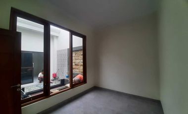 Menarik Di jual Rumah Baru Area Kota Madya