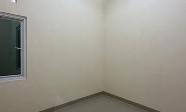 Rumah 15 menit ke Summarecon Mall Bekasi SHM Bebas Banjir J-33712