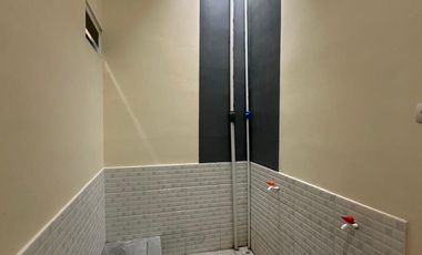 Rumah 15 menit ke Summarecon Mall Bekasi SHM Bebas Banjir J-33712