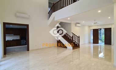 TROPICAL HOUSE JATI PADANG JAKSEL