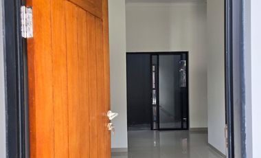 Rumah 15 menit ke Summarecon Mall Bekasi SHM Dibantu KPR J-33625