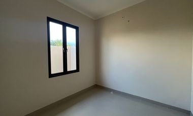 Rumah SHM 2 Lt Hadap Utara 14 Menit ke Mitra Keluarga Jatiasih J-35961