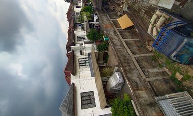 DIJUAL RUMAH CLUSTER 3 LANTAI DI TANJUNG BARAT SELATAN JAKARTA SELATAN