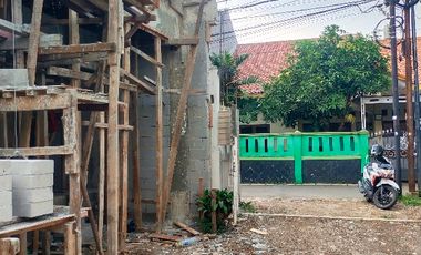 DIJUAL RUMAH CLUSTER 3 LANTAI DI TANJUNG BARAT SELATAN JAKARTA SELATAN