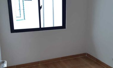 DISEWAKAN RUMAH 2 LANTAI DI CENDANA LIPPO KARAWACI UTARA