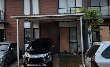 DISEWAKAN RUMAH 2 LANTAI DI CENDANA LIPPO KARAWACI UTARA
