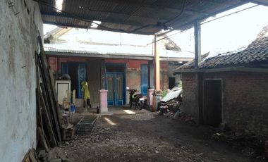 HITUNG TANAH SAJA Rumah Nol Jalan Raya Kolonel Sugiono Waru Sidoarjo