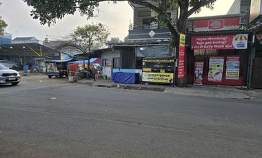 Rumah ruang usaha pinggir jalan lokasi ramai padat di Kencanaloka