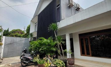 Disewakan Rumah 2 Lt Cocok Utk Kantor di Kebayoran Baru Jaksel -14755