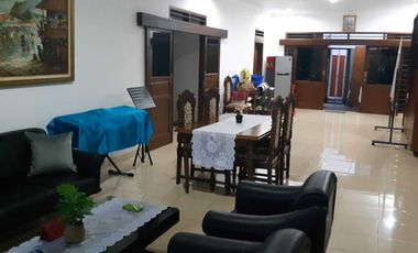 Disewakan Rumah 2 Lt Cocok Utk Kantor di Kebayoran Baru Jaksel -14755