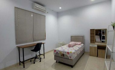 Disewakan Rumah 2 Lt Cocok Utk Kantor di Kebayoran Baru Jaksel -14755