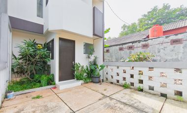 Rumah 3 Lt Hadap Utara 15 Mnt ke Pintu Tol Jatiwarna Siap KPR J-32720