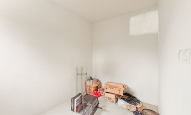 Rumah 3 Lt Hadap Utara 15 Mnt ke Pintu Tol Jatiwarna Siap KPR J-32720