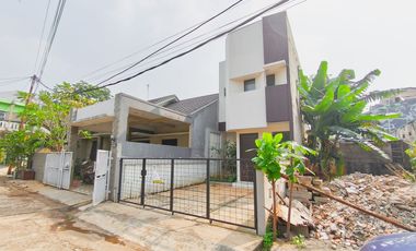 Rumah 3 Lt Hadap Utara 15 Mnt ke Pintu Tol Jatiwarna Siap KPR J-32720