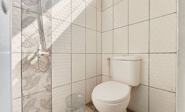 Rumah 3 Lt Hadap Utara 15 Mnt ke Pintu Tol Jatiwarna Siap KPR J-32720