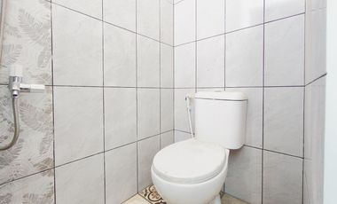 Rumah 3 Lt Hadap Utara 15 Mnt ke Pintu Tol Jatiwarna Siap KPR J-32720