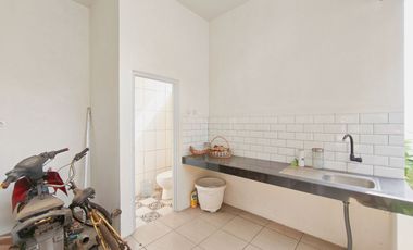 Rumah 3 Lt Hadap Utara 15 Mnt ke Pintu Tol Jatiwarna Siap KPR J-32720