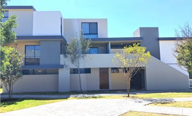 DEPARTAMENTO PLANTA BAJA EN ZAKIA - ZIRE EL MARQUES QUERETARO  GKC