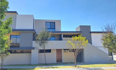 DEPARTAMENTO PLANTA BAJA EN ZAKIA - ZIRE EL MARQUES QUERETARO  GKC