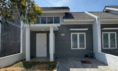 Rumah Sidoarjo di Perum Surya Garden Sidodadi Dekat Taman Pinang