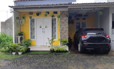 Rumah 12 Menit ke Gerbang Tol Cibubur SHM Hadap Utara J-34226