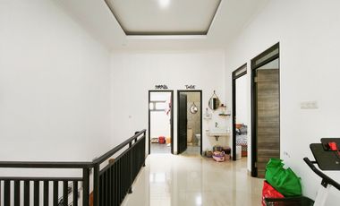 Rumah 2 Lt Bebas Banjir 9 Menit ke Grand Galaxy Park Siap KPR J-34811