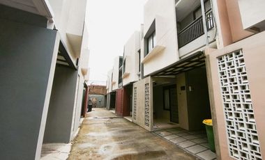 Rumah 2 Lt Bebas Banjir 9 Menit ke Grand Galaxy Park Siap KPR J-34811