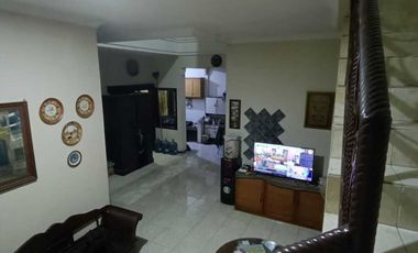 Rumah Dekat Perkantoran di Perum Puri Indah Sidoarjo Kota