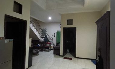 Rumah Dekat Perkantoran di Perum Puri Indah Sidoarjo Kota