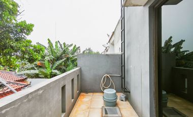 Rumah Luas Hadap Timur 15 menit ke Grand Galaxy Park Siap KPR J-33257