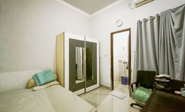 Rumah Luas Hadap Timur 15 menit ke Grand Galaxy Park Siap KPR J-33257