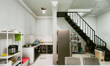 Rumah Luas Hadap Timur 15 menit ke Grand Galaxy Park Siap KPR J-33257