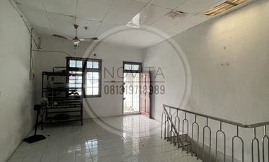 Disewakan Rumah di Teluk Gong 3 Lantai Unfurnished
