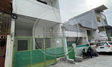 Disewakan Rumah di Teluk Gong 3 Lantai Unfurnished