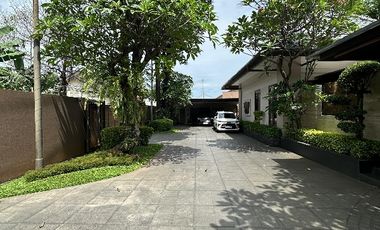 Pejaten Pasar Minggu Luxurious Resort House Design Aang Wirawan