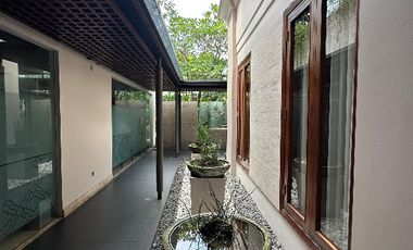 Pejaten Pasar Minggu Luxurious Resort House Design Aang Wirawan