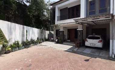 Rumah Siap Huni Cocok Untuk Hunian Dan Kantor Dekat Dengan JCM