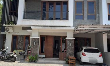 Rumah Siap Huni Cocok Untuk Hunian Dan Kantor Dekat Dengan JCM