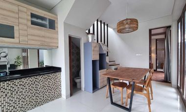 Vila di Sanur 4 Kamar view sawah