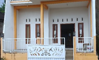 HOME STAY VIEW PANTAI DI KOTA BATU WARKUK RANAU SELATAN