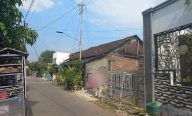 tanah strategis dekat gor manahan