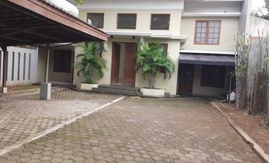 Rumah disewakan  Kampung Utan, Ciputat. Unfurnished.